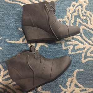 Maurice’s Grey Wedges
